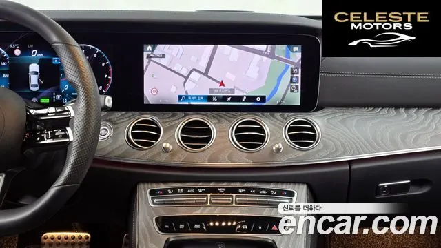 MERCEDES AMG E-Classe W213 E350 4MATIC AMG Line 2021 — photo 14 sur 20