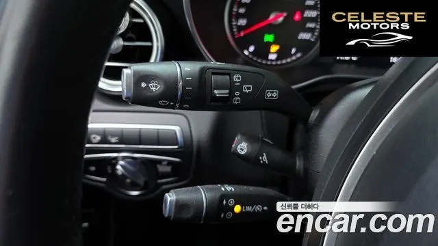 MERCEDES AMG GLC-Classe X253 GLC300 4MATIC AMG Line 2019 — photo 16 sur 20