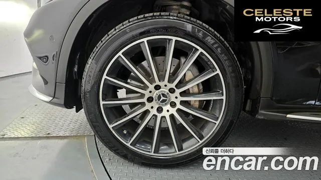 MERCEDES AMG GLC-Classe X253 GLC300 4MATIC AMG Line 2019 — photo 5 sur 20