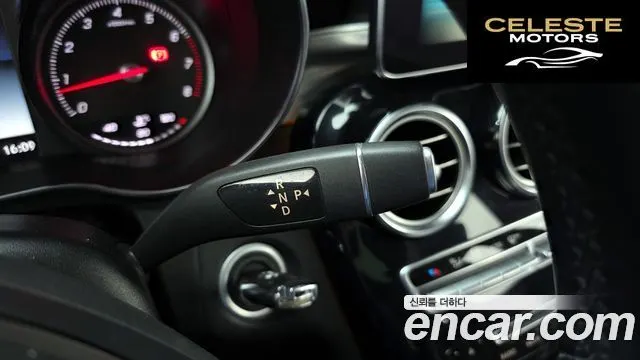 MERCEDES AMG GLC-Classe X253 GLC300 4MATIC AMG Line 2019 — photo 9 sur 20