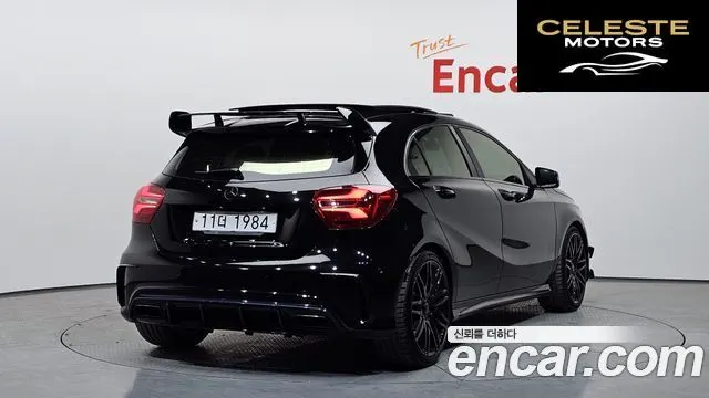 MERCEDES AMG A-Classe W176 A45 AMG 4MATIC 2017 — photo 2 sur 26