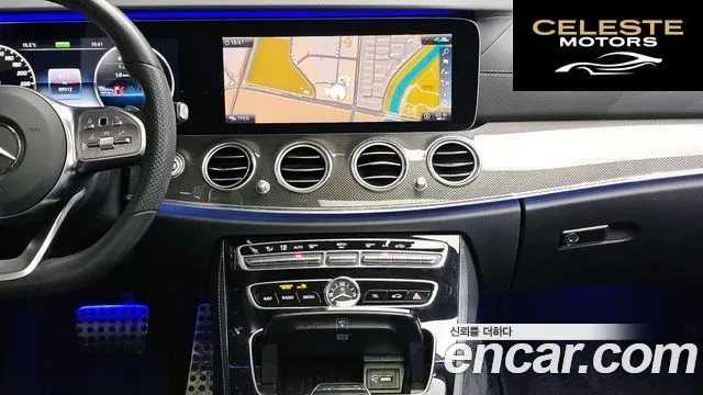 MERCEDES AMG E-Classe W213 E350 4MATIC AMG Line 2020 — photo 19 sur 20