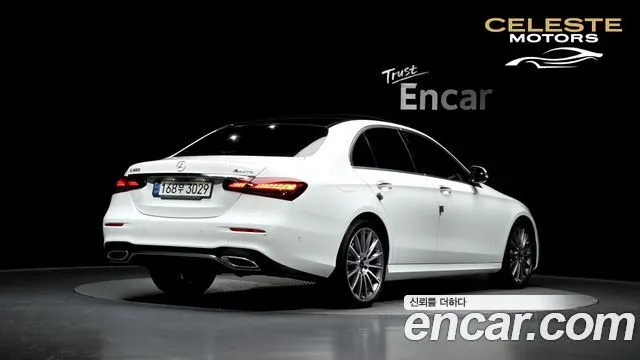 MERCEDES AMG E-Classe W213 E350 4MATIC AMG Line 2022 — photo 2 sur 20