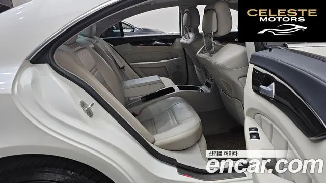 MERCEDES AMG CLS-Classe W218 CLS63 AMG S 4MATIC 2015 — photo 12 sur 20