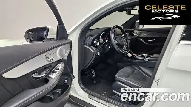 MERCEDES AMG GLC-Classe X253 GLC300 4MATIC AMG Line Coupé 2019 — photo 11 sur 20
