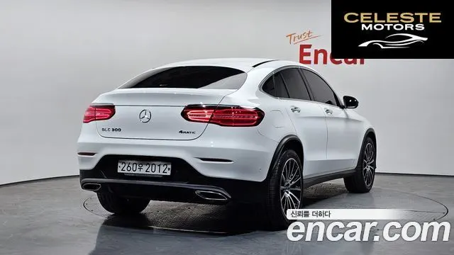 MERCEDES AMG GLC-Classe X253 GLC300 4MATIC AMG Line Coupé 2019 — photo 2 sur 20