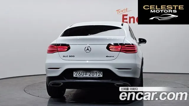 MERCEDES AMG GLC-Classe X253 GLC300 4MATIC AMG Line Coupé 2019 — photo 4 sur 20