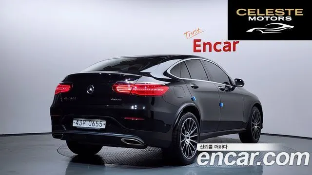 MERCEDES AMG GLC-Classe X253 GLC300 4MATIC AMG Line Coupé 2019 — photo 2 sur 26