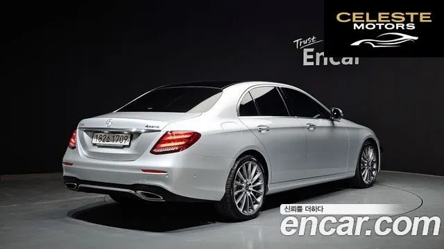 MERCEDES AMG E-Classe W213 E350 4MATIC AMG Line 2020 — photo 2 sur 20