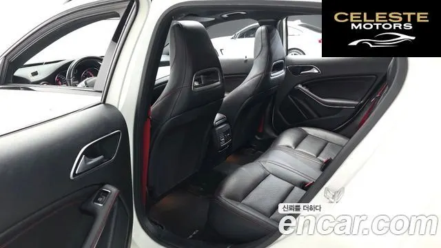 MERCEDES AMG GLA-Classe X156 GLA45 AMG 4MATIC 2015 — photo 12 sur 26