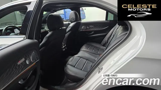 MERCEDES AMG E-Classe W213 E350 4MATIC AMG Line Edition 2021 — photo 11 sur 20