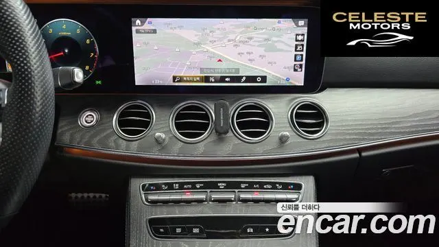 MERCEDES AMG E-Classe W213 E350 4MATIC AMG Line Edition 2021 — photo 16 sur 20