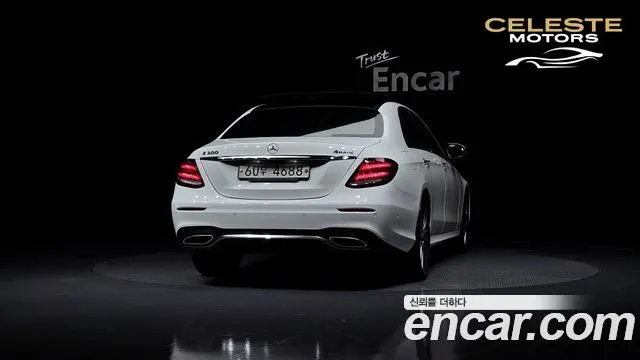 MERCEDES AMG E-Classe W213 E300 4MATIC AMG Line 2017 — photo 4 sur 20