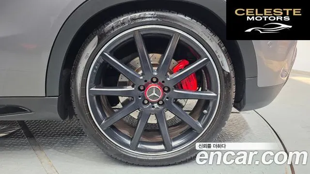 MERCEDES AMG GLA-Classe X156 GLA45 AMG 4MATIC 2015 — photo 5 sur 26