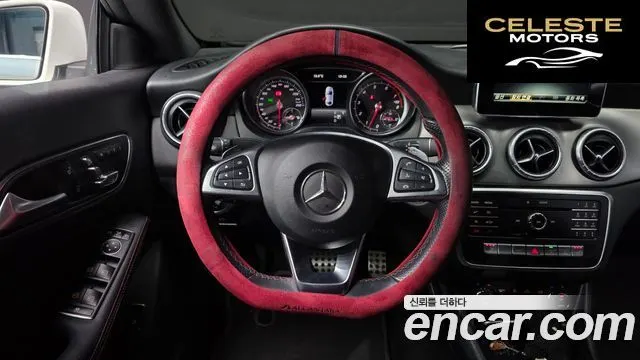 MERCEDES AMG CLA-Classe C117 CLA220 AMG Line 2018 — photo 13 sur 26