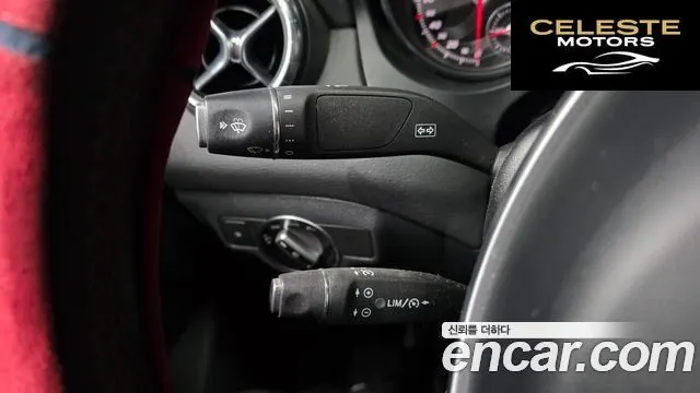 MERCEDES AMG CLA-Classe C117 CLA220 AMG Line 2018 — photo 18 sur 26