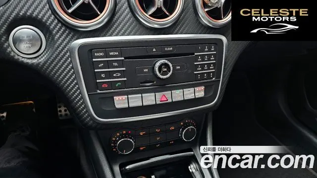 MERCEDES AMG A-Classe W176 A200 AMG Line 2018 — photo 17 sur 26