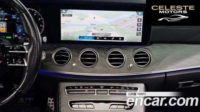 MERCEDES AMG E-Classe W213 E350 4MATIC AMG Line 2021 — photo 19 sur 20