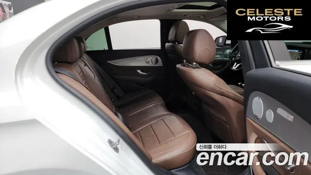 MERCEDES AMG E-Classe W213 E300 AMG Line 2019 — photo 12 sur 20