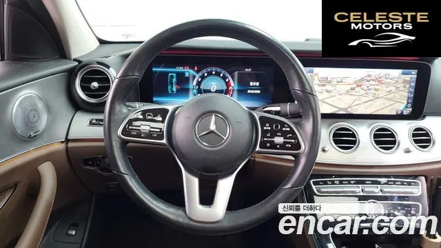 MERCEDES AMG E-Classe W213 E300 AMG Line 2019 — photo 13 sur 20
