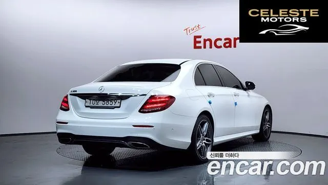 MERCEDES AMG E-Classe W213 E300 AMG Line 2019 — photo 2 sur 20
