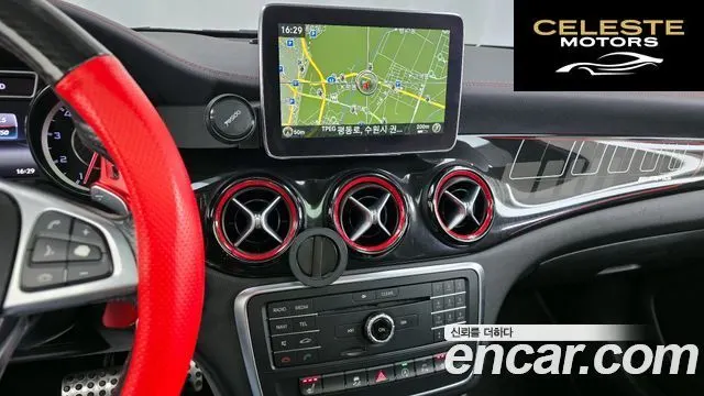 MERCEDES AMG CLA-Classe C117 CLA45 AMG 4MATIC 2016 — photo 14 sur 20