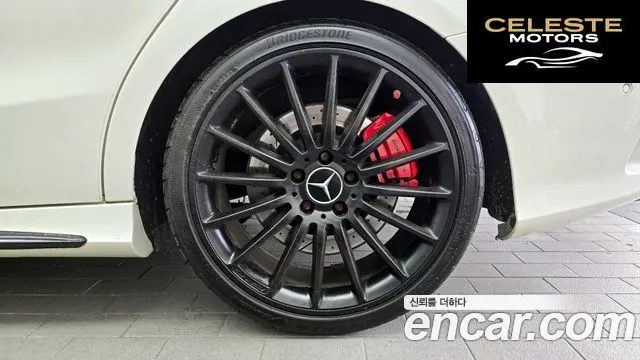MERCEDES AMG CLA-Classe C117 CLA45 AMG 4MATIC 2016 — photo 5 sur 20