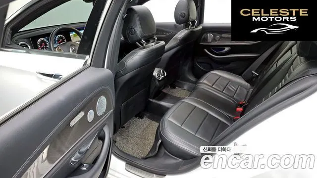 MERCEDES AMG E-Classe W213 E300 4MATIC AMG Line 2018 — photo 12 sur 20