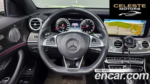 MERCEDES AMG E-Classe W213 E300 4MATIC AMG Line 2018 — photo 13 sur 20