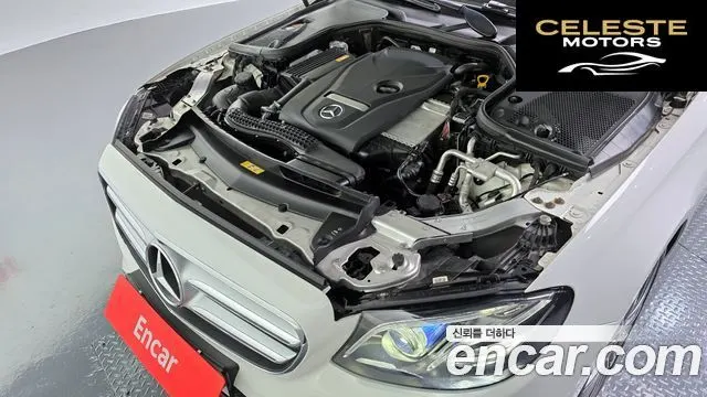 MERCEDES AMG E-Classe W213 E300 4MATIC AMG Line 2018 — photo 6 sur 20