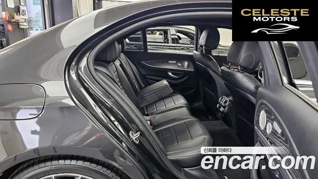 MERCEDES AMG E-Classe W213 E350 4MATIC AMG Line Edition 2021 — photo 12 sur 20