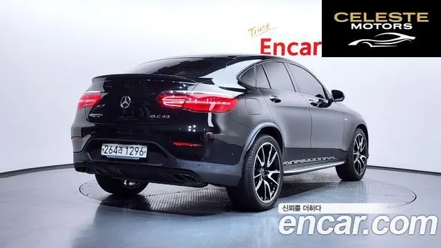 MERCEDES AMG GLC-Classe X253 AMG GLC43 4MATIC Coupé 2019 — photo 2 sur 26