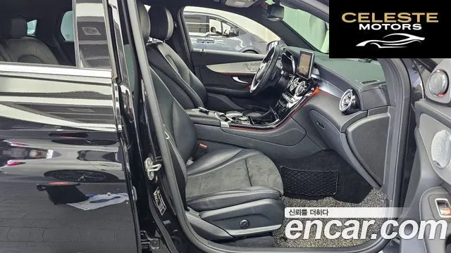MERCEDES AMG GLC-Classe X253 GLC300 4MATIC AMG Line Coupé 2019 — photo 11 sur 20