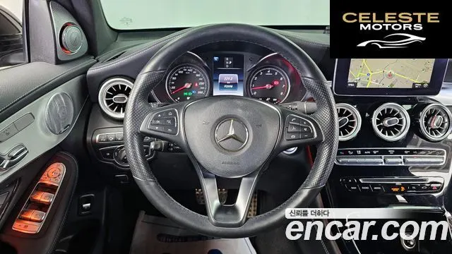 MERCEDES AMG GLC-Classe X253 GLC300 4MATIC AMG Line Coupé 2019 — photo 13 sur 20