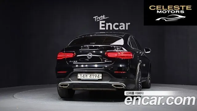 MERCEDES AMG GLC-Classe X253 GLC300 4MATIC AMG Line Coupé 2019 — photo 4 sur 20