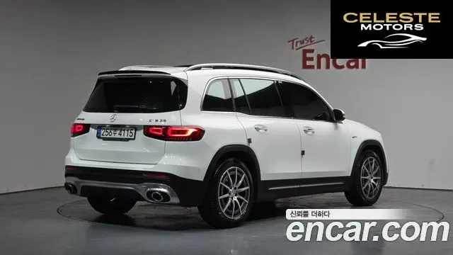 MERCEDES AMG GLB-Classe X247 AMG GLB35 4MATIC 2022 — photo 1 sur 20