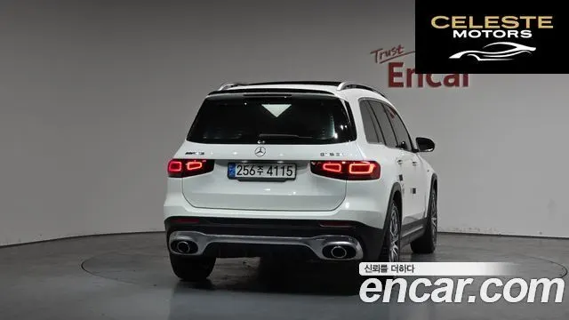 MERCEDES AMG GLB-Classe X247 AMG GLB35 4MATIC 2022 — photo 3 sur 20