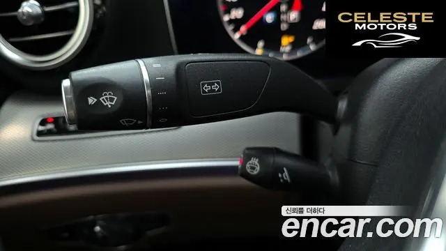 MERCEDES AMG E-Classe W213 E300 AMG Line 2019 — photo 28 sur 34