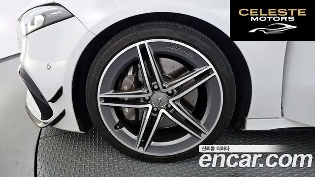 MERCEDES AMG A-Classe W177 AMG A45 4MATIC+ Hatchback 2021 — photo 4 sur 40