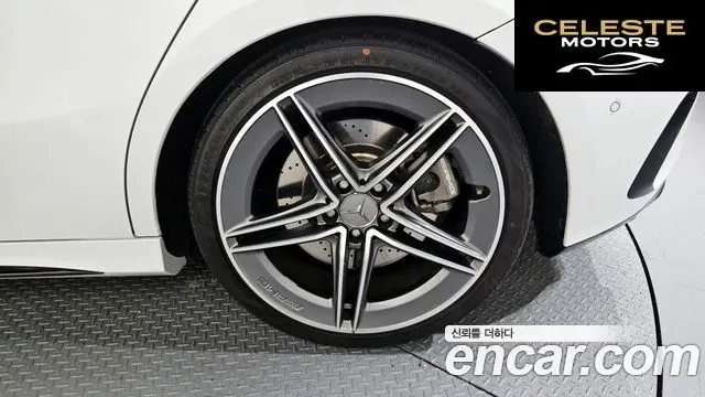 MERCEDES AMG A-Classe W177 AMG A45 4MATIC+ Hatchback 2021 — photo 6 sur 40