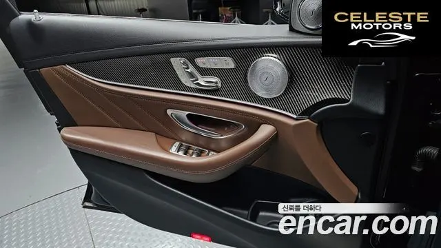 MERCEDES AMG E-Classe W213 E63 AMG 4MATIC+ 2018 — photo 14 sur 28