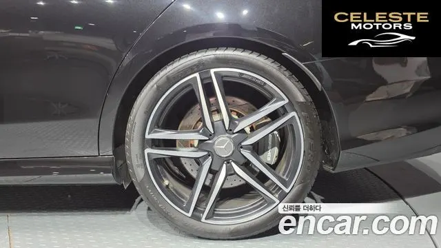 MERCEDES AMG E-Classe W213 E63 AMG 4MATIC+ 2018 — photo 7 sur 28