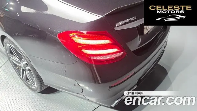 MERCEDES AMG E-Classe W213 E63 AMG 4MATIC+ 2018 — photo 9 sur 28