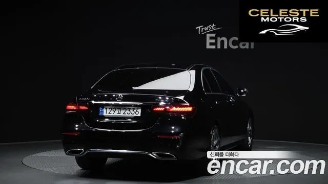 MERCEDES AMG E-Classe W213 E220d 4MATIC AMG Line 2022 — photo 2 sur 20