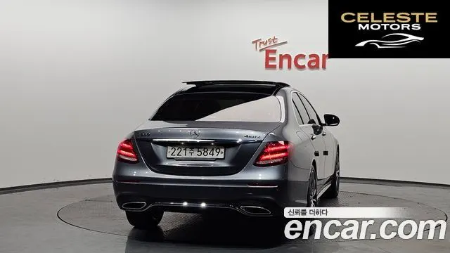MERCEDES AMG E-Classe W213 E350 4MATIC AMG Line 2019 — photo 4 sur 20