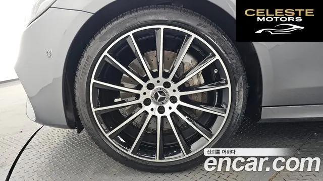 MERCEDES AMG E-Classe W213 E350 4MATIC AMG Line 2019 — photo 5 sur 20