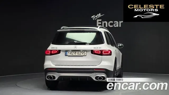 MERCEDES AMG GLB-Classe X247 AMG GLB35 4MATIC 2021 — photo 4 sur 32
