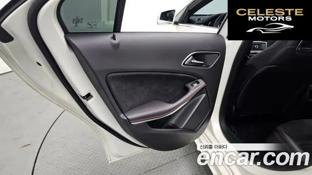 MERCEDES AMG A-Classe W176 A200 AMG Line 2018 — photo 15 sur 30