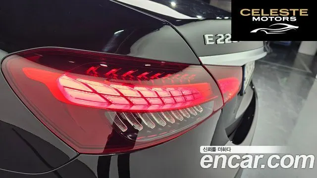 MERCEDES AMG E-Classe W213 E220d 4MATIC AMG Line 2022 — photo 9 sur 32