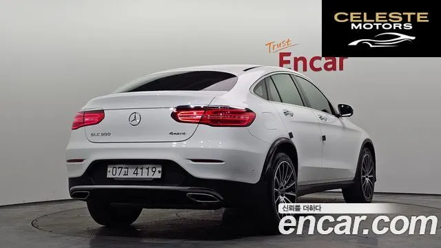 MERCEDES AMG GLC-Classe X253 GLC300 4MATIC AMG Line Coupé 2019 — photo 2 sur 20